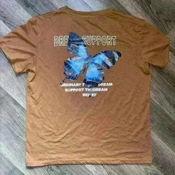 Men's Shirt - Picture 4 of 4